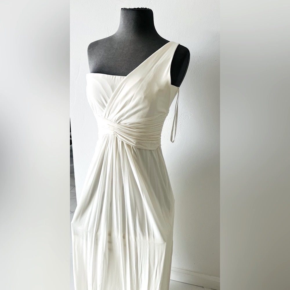 BCBGMaxAzria Asymmetrical White Prom Dress